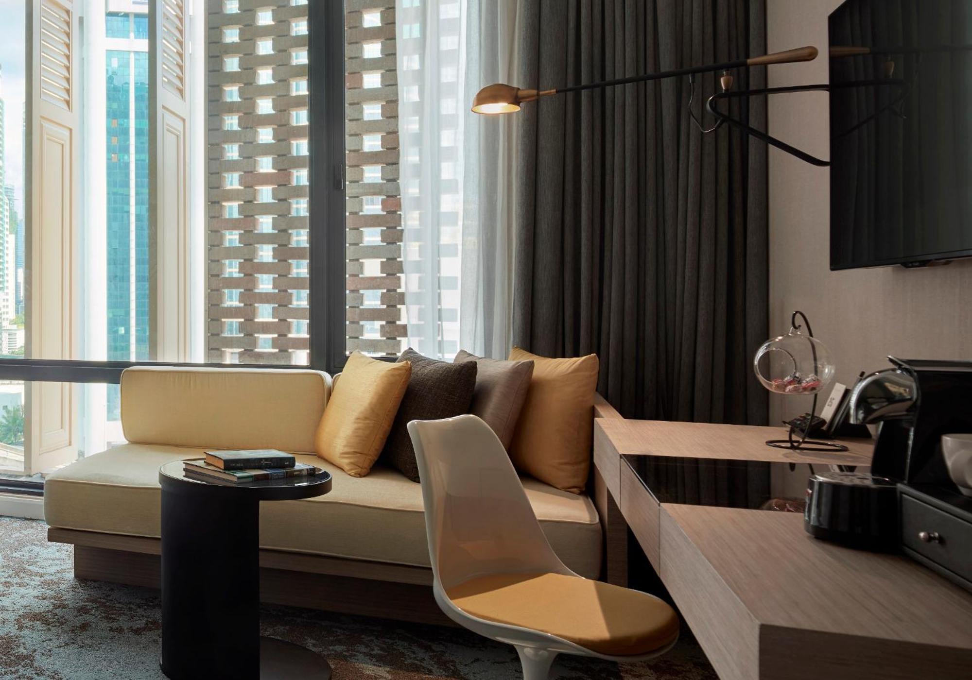 Hotel Stripes Kuala Lumpur, Autograph Collection מראה חיצוני תמונה A room at the hotel