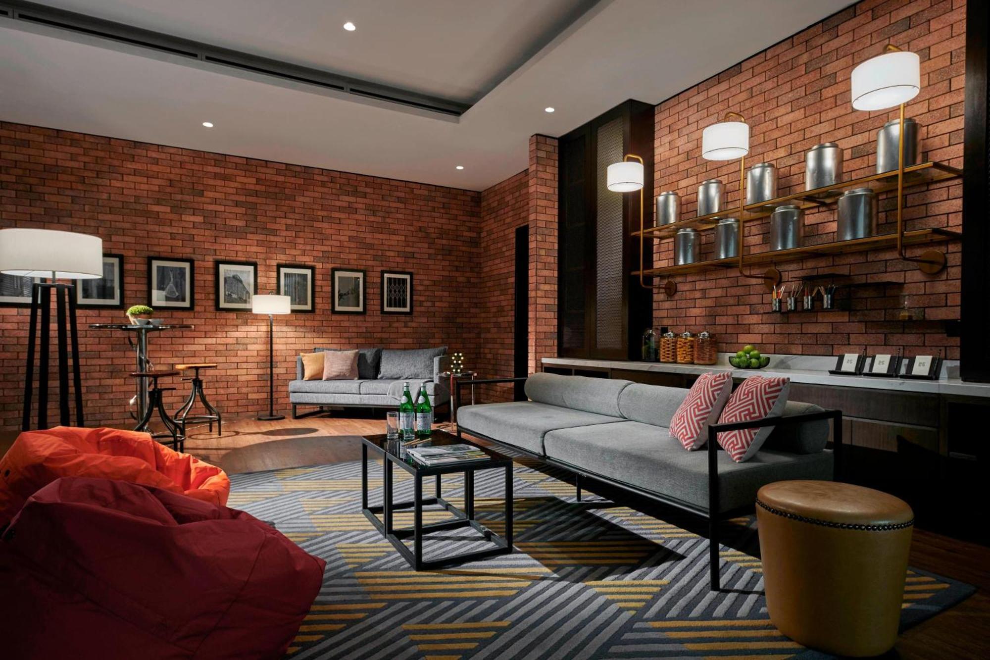 Hotel Stripes Kuala Lumpur, Autograph Collection מראה חיצוני תמונה The Library