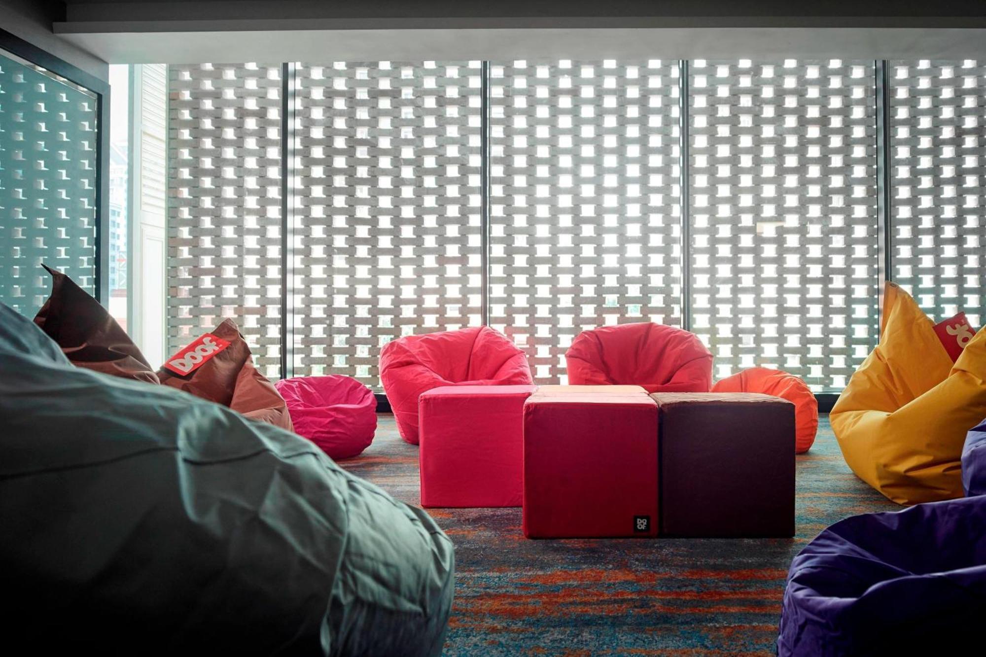 Hotel Stripes Kuala Lumpur, Autograph Collection מראה חיצוני תמונה The library at the University of Westminster