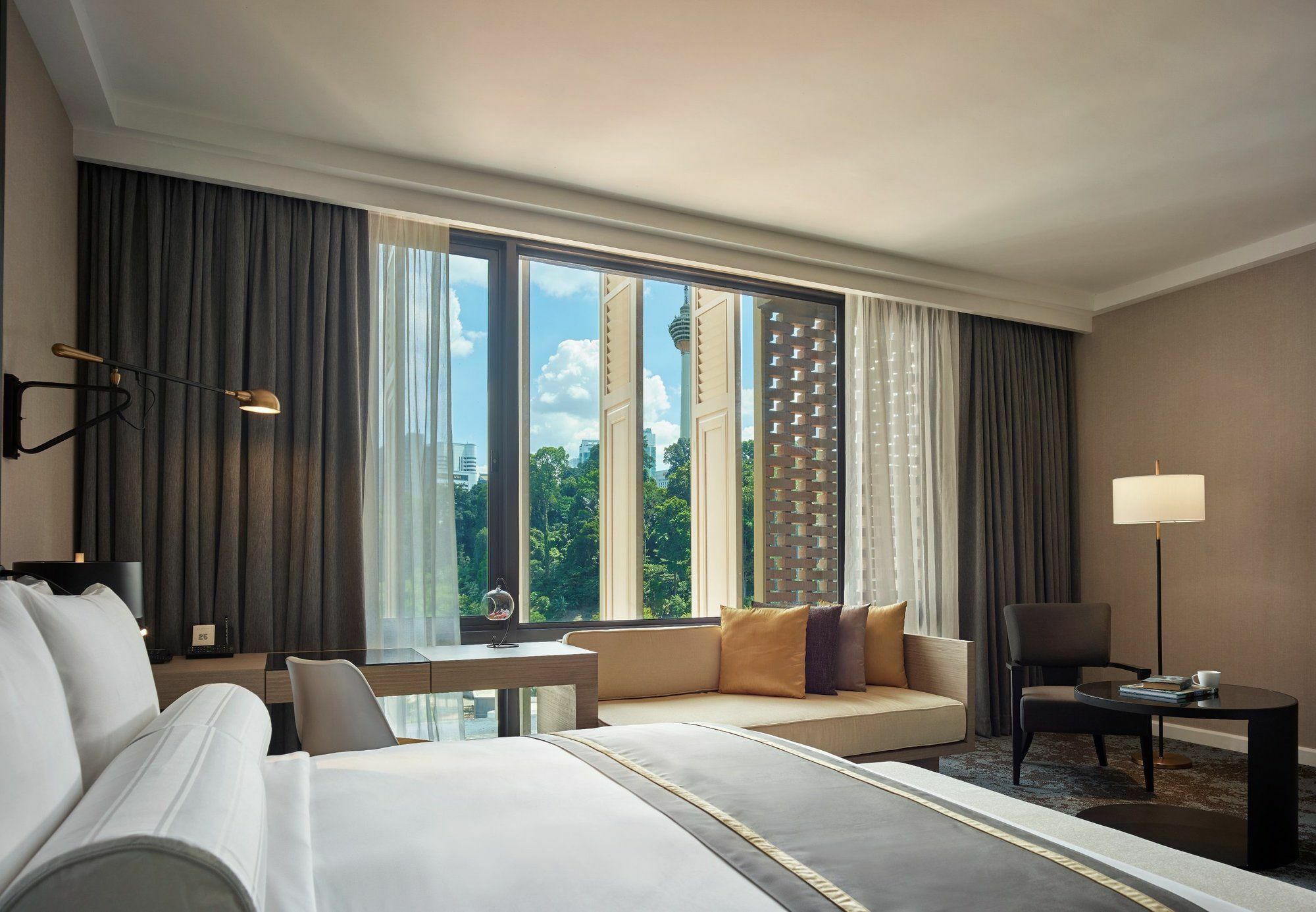 Hotel Stripes Kuala Lumpur, Autograph Collection מראה חיצוני תמונה Deluxe Room
